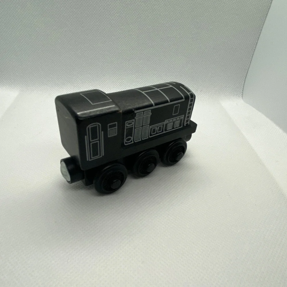 Thomas & Friends Diesel Wooden Railway Toy Train Engine Black Y4079